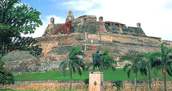 Caribe Colombiano: CARTAGENA com PASSEIO às ILHAS ROSÁRIO