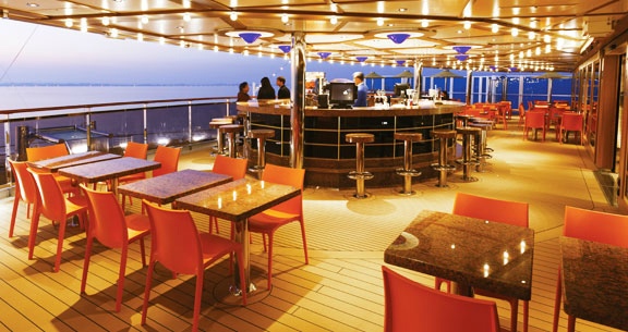 CARNAVAL: COSTA DIADEMA em BUENOS AIRES e MONTEVIDÉU